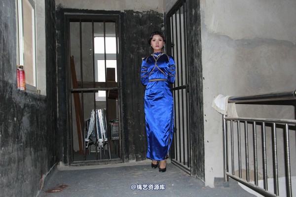 胜景山庄 - 278-女烈蓝旗袍 第 61 张图片