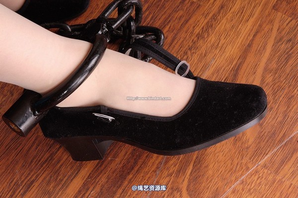 丽柜美束 - 2005-05-15 第 13 张图片