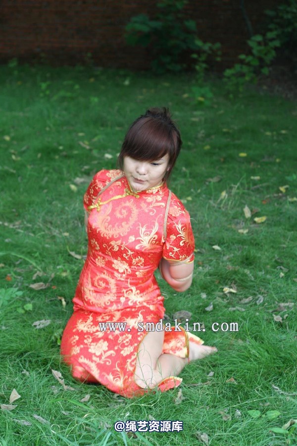 锐度主张 - 红旗袍模特：姗姗 第 13 张图片