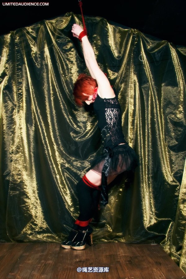 limitedaudience - 2010 madison rouge dangling helplessly 第 15 张图片