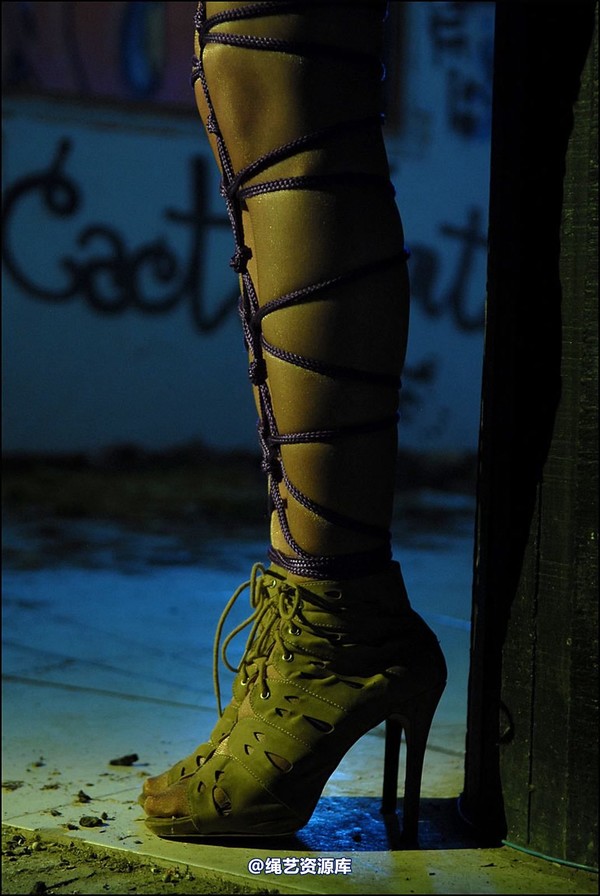 simplytied - Tied to big post 第 28 张图片