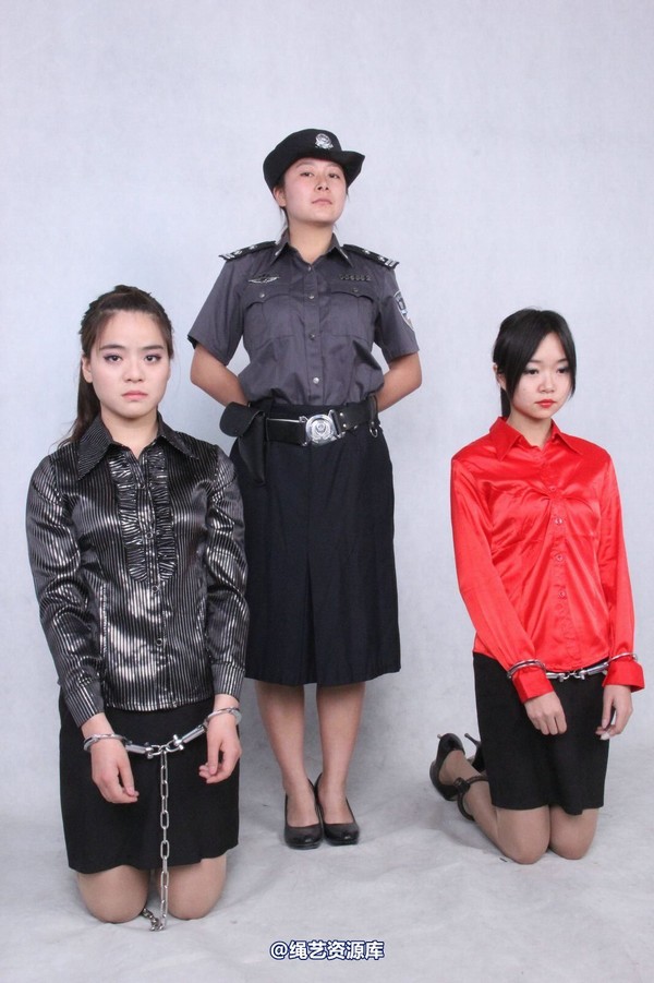 胜景山庄 - 246-女犯姐妹 第 33 张图片