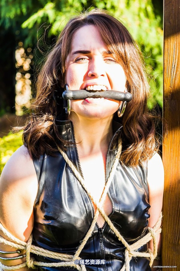 limitedaudience - 2014 freya roped in latex 第 21 张图片