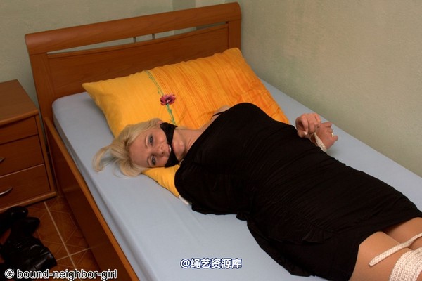 bound-neighbor-girl - Julia - Photos Video classmate 第 47 张图片