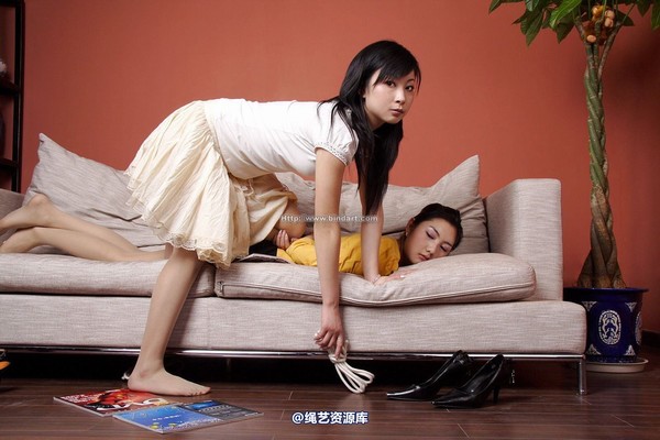 丽柜美束 - 2006-05-16 第 4 张图片
