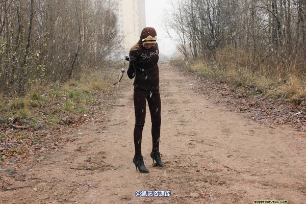 gaggedinpublic - gip213 第 8 张图片