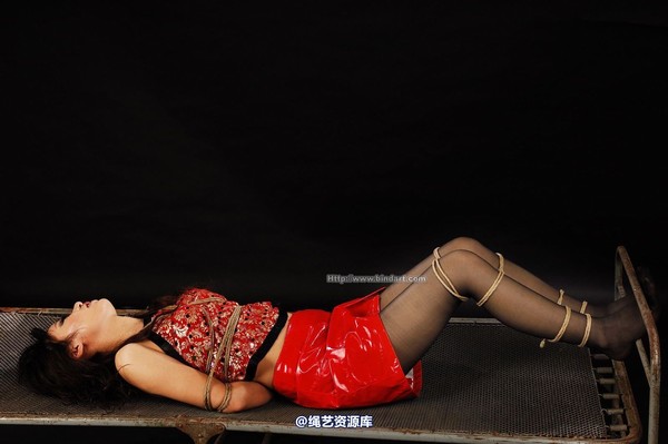 丽柜美束 - 2007-09-11 玲玲 第 20 张图片