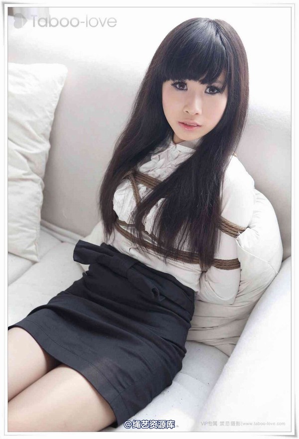 禁忌摄影 - No.083 Yuko 职业女性之气质束缚 第 10 张图片