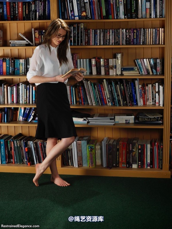 restrainedelegance - Intruder in the Library! 第 5 张图片