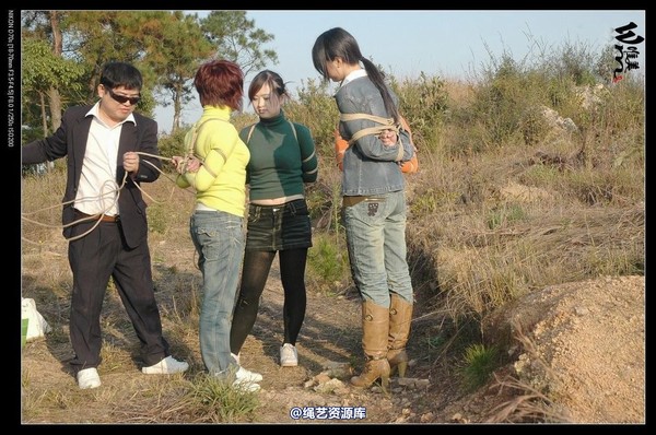 唯美之家 - 2008-11-13外拍(集体) 第 302 张图片
