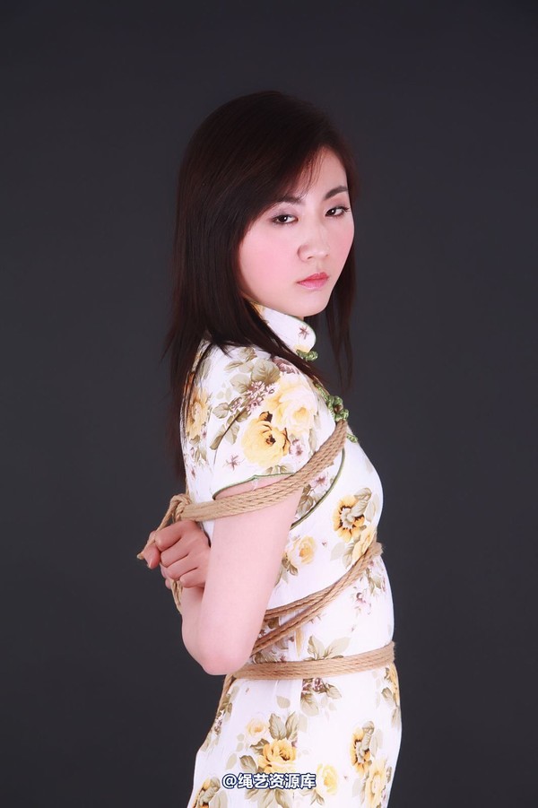 神艺缘 - 060-铁窗下的美丽 第 17 张图片