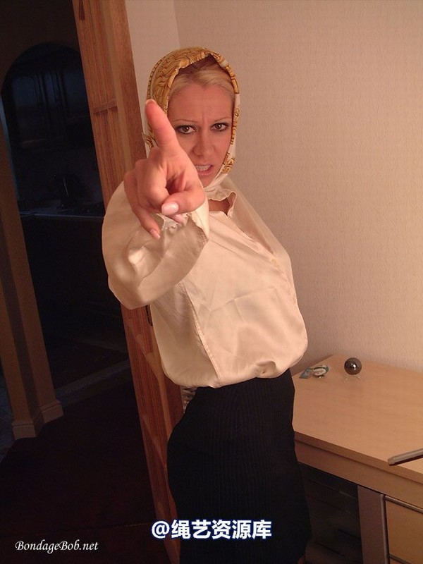 bondagebob - Petra Just cant get the staff! 第 7 张图片