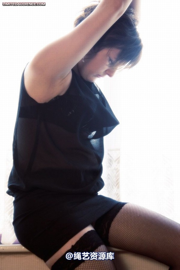 limitedaudience - 2009 ellie west shackled by the window 2 第 25 张图片