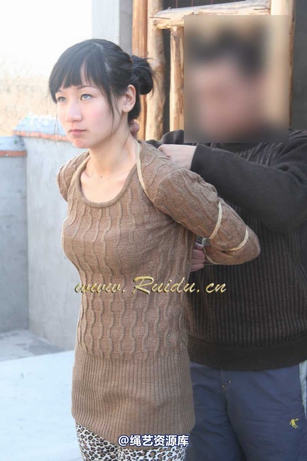 锐度主张 - 2009年第01期捆绑图（2009.1.3）模特：海豚，嫣儿，乐乐，春子 第 31 张图片