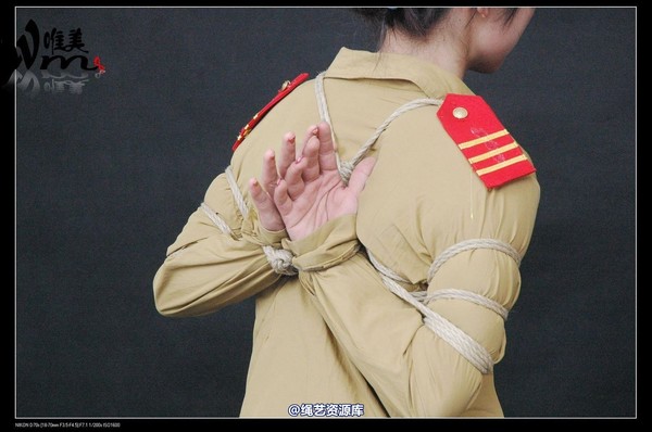 唯美之家 - 2008-08-06水柔军装 第 169 张图片