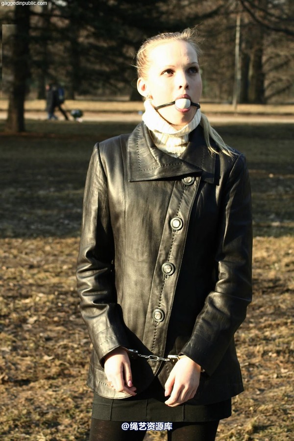 gaggedinpublic - gip055 第 13 张图片
