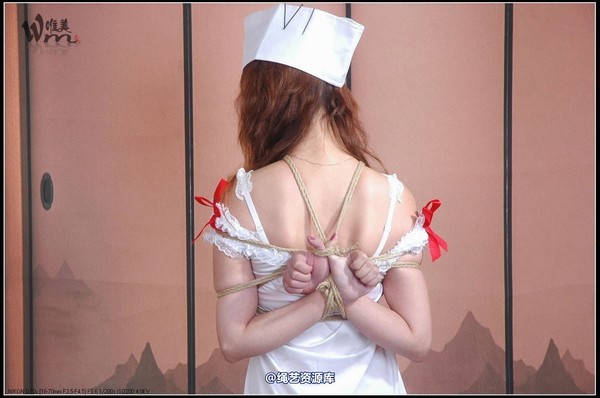 唯美之家 - 2008-11-5萱萱护士装 第 7 张图片