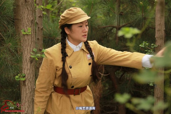 红豆的天空 - 一组解放军装的拍摄花絮 第 150 张图片