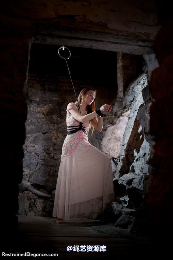 restrainedelegance - Sparkles in the Dungeon 第 39 张图片