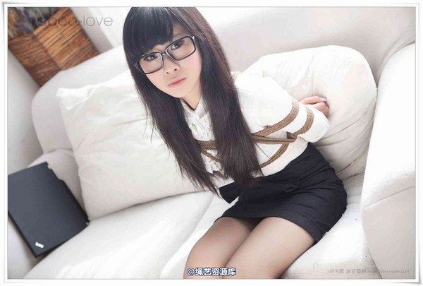 禁忌摄影 - No.083 Yuko 职业女性之气质束缚 第 14 张图片