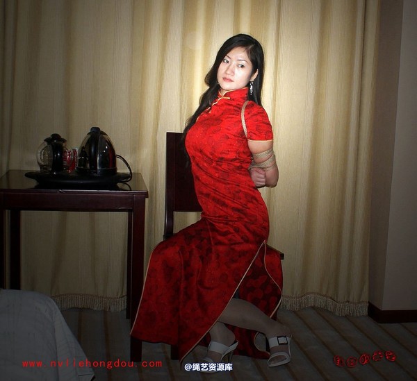 红豆的天空 - 09红豆旗袍装 孤寂的美 第 36 张图片