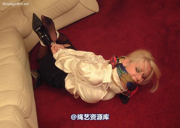 bondagebob - Petra Just cant get the staff! 第 100 张图片