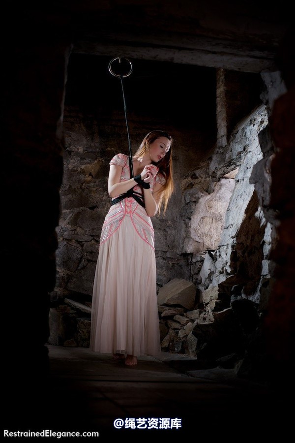 restrainedelegance - Sparkles in the Dungeon 第 41 张图片