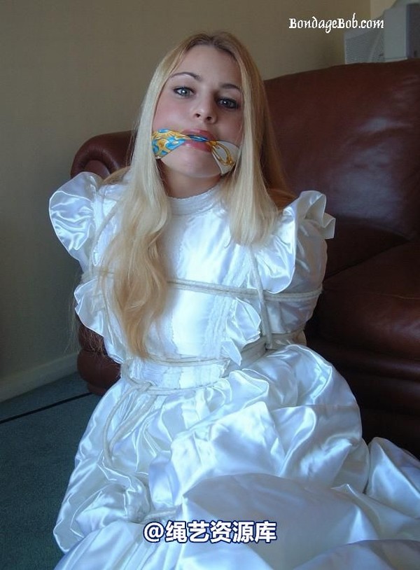 bondagebob - Linda Murray The wedding day 1 第 16 张图片
