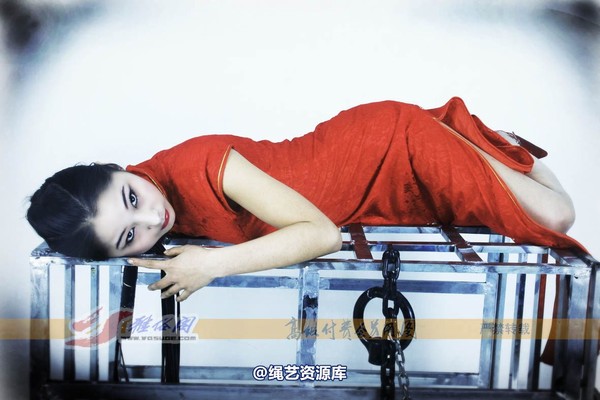 雅俗阁 - 20070210雅思红旗袍 第 9 张图片