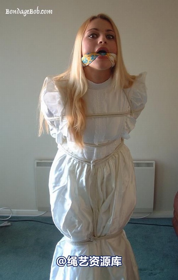 bondagebob - Linda Murray The wedding day 1 第 5 张图片