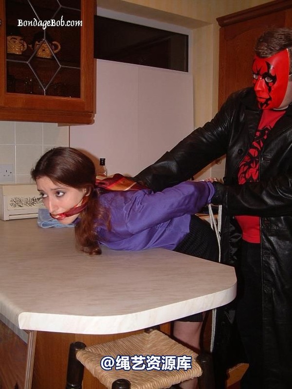 bondagebob - Jasmine De Launay The mystery intruder 3 第 14 张图片