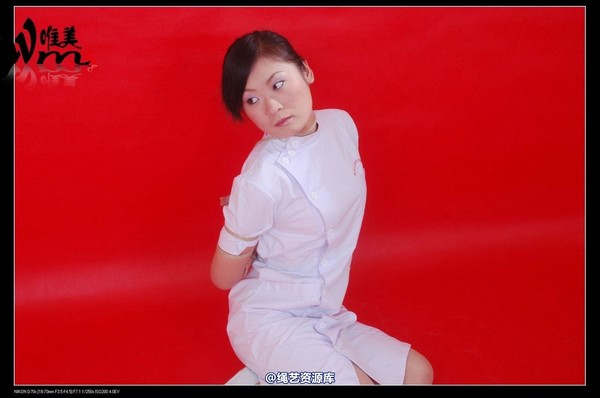 唯美之家 - 20081109琪琪护士装 第 32 张图片