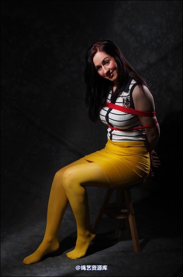 simplytied - Yellow tights red rope 第 9 张图片
