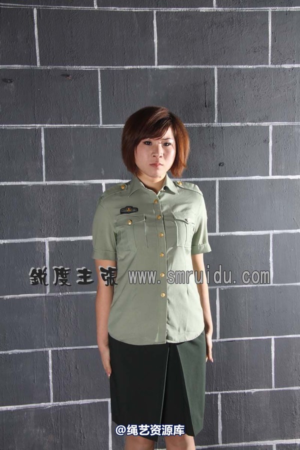 锐度主张 - 军服五花绑模特：瑶瑶 第 23 张图片