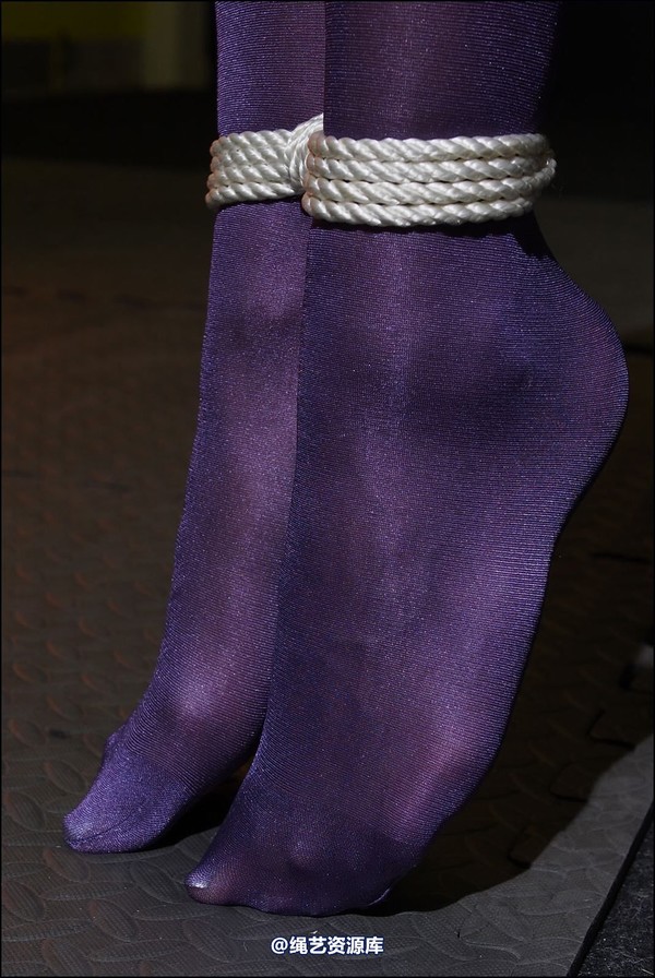 simplytied - Purple tights at Gym 第 30 张图片
