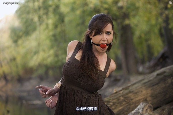 jbroper - Christina Carter 2011-1 第 55 张图片