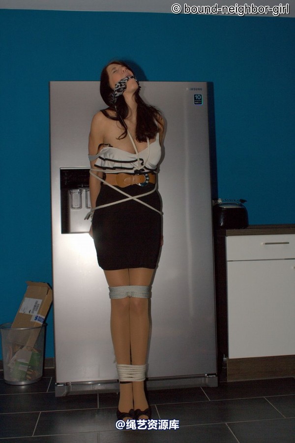 bound-neighbor-girl - Eden - tied up in her home 2 第 39 张图片