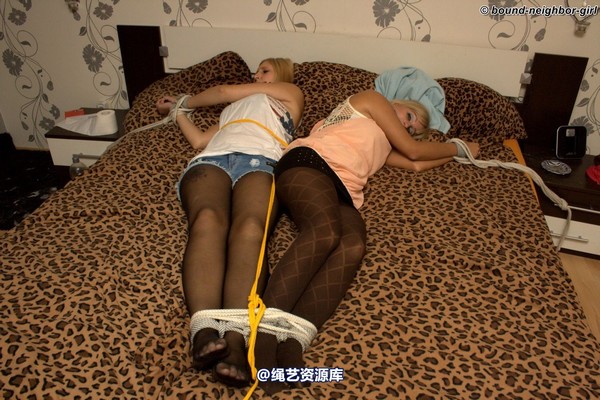 bound-neighbor-girl - Merenka + Rene - In bondage at home 2 第 47 张图片