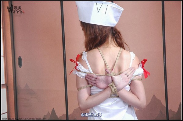 唯美之家 - 2008-11-5萱萱护士装 第 6 张图片