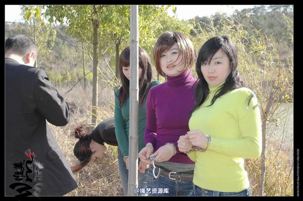 唯美之家 - 2008-11-27萧雅 第 31 张图片