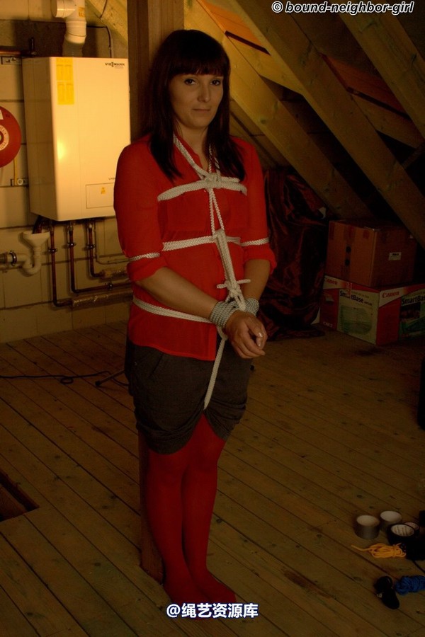 bound-neighbor-girl - Susan - Tied up in the Attic 2 第 10 张图片