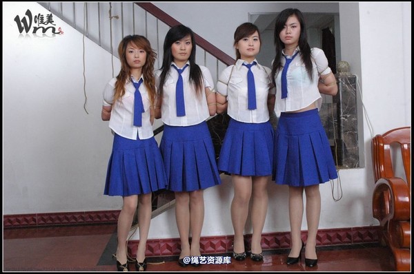 唯美之家 - 2008-09-24制服群绑 第 101 张图片