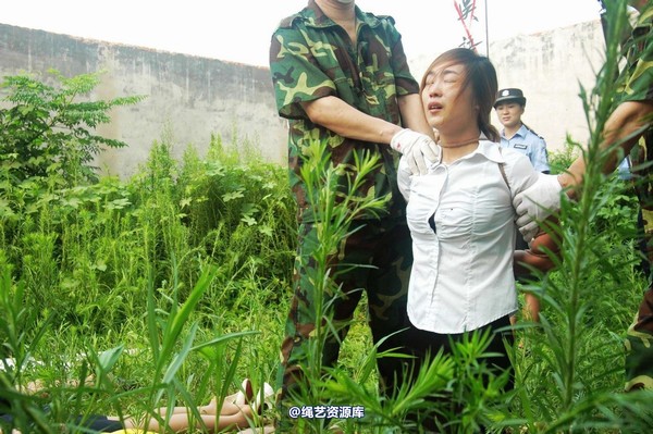 mj影视 - 血的代价执行刑场 第 5 张图片
