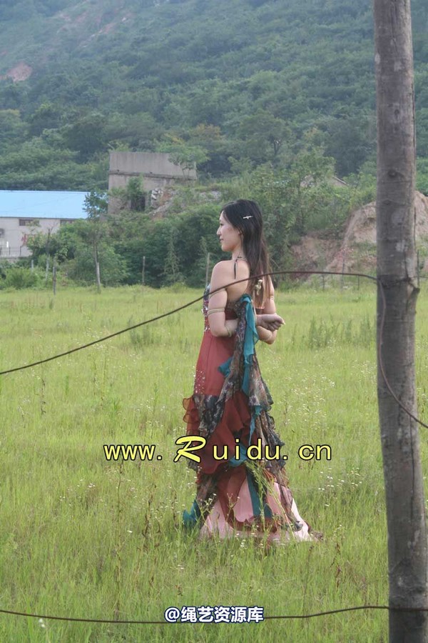 锐度主张 - 20070818第29期 宝宝草地漫舞图片 第 254 张图片