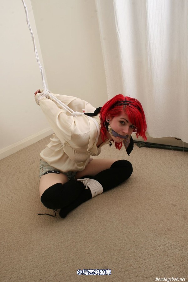 bondagebob - Emma J Black That pirate look! 第 55 张图片