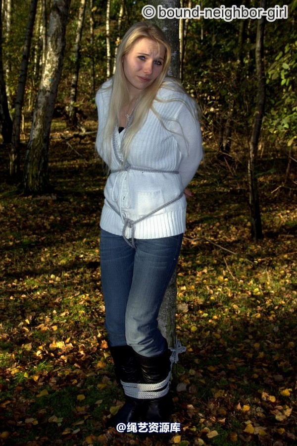 bound-neighbor-girl - Bambi - Tied up in the autumn woods Part 1 第 47 张图片