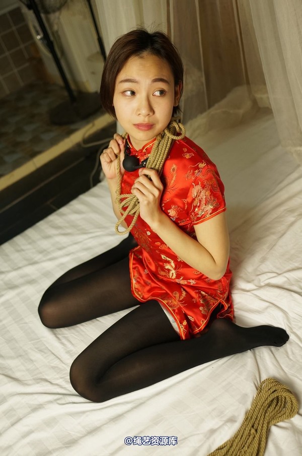 dk13美束馆 - 11.14-小仙儿红旗袍-120P 第 86 张图片