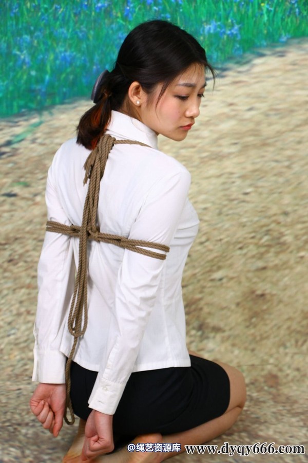 典雅倩影 - 509-押解女白领哓哓 第 42 张图片