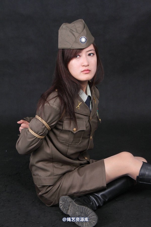胜景山庄 - 072-婉柔军装 第 39 张图片