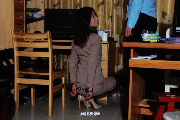 mj影视 - 倾心职务犯罪－押解绳-2013-03-28 第 257 张图片